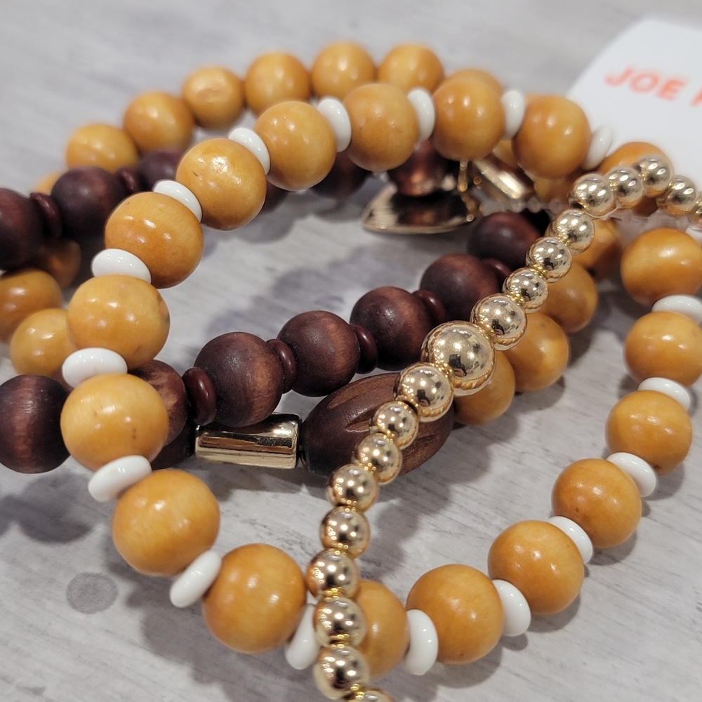NWT Joe Fresh Beaded Bracelet Set Wooden Stackable Heart Charm Stretchy Boho - Picture 10 of 14